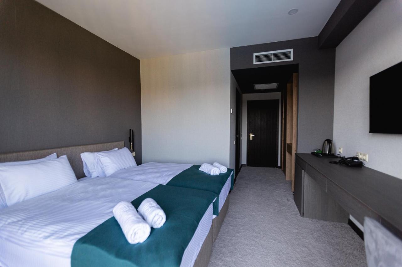 West Inn Georgia Кутаиси Экстерьер фото