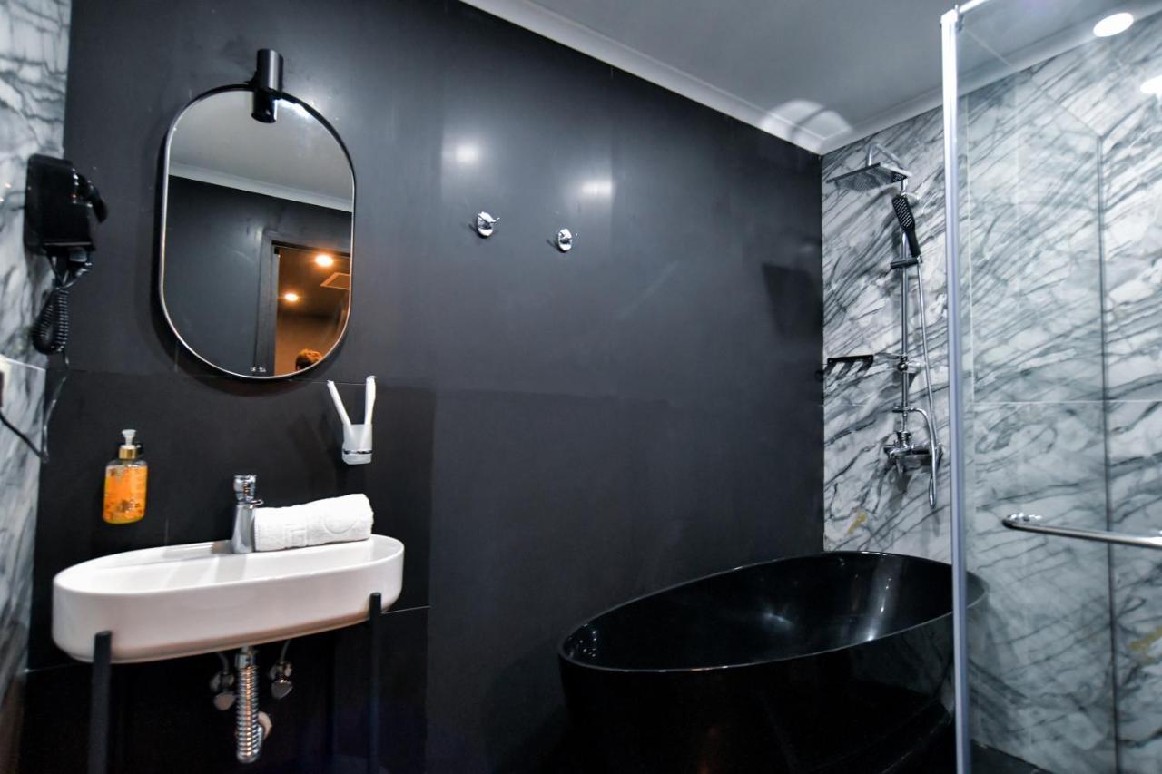 West Inn Georgia Кутаиси Экстерьер фото