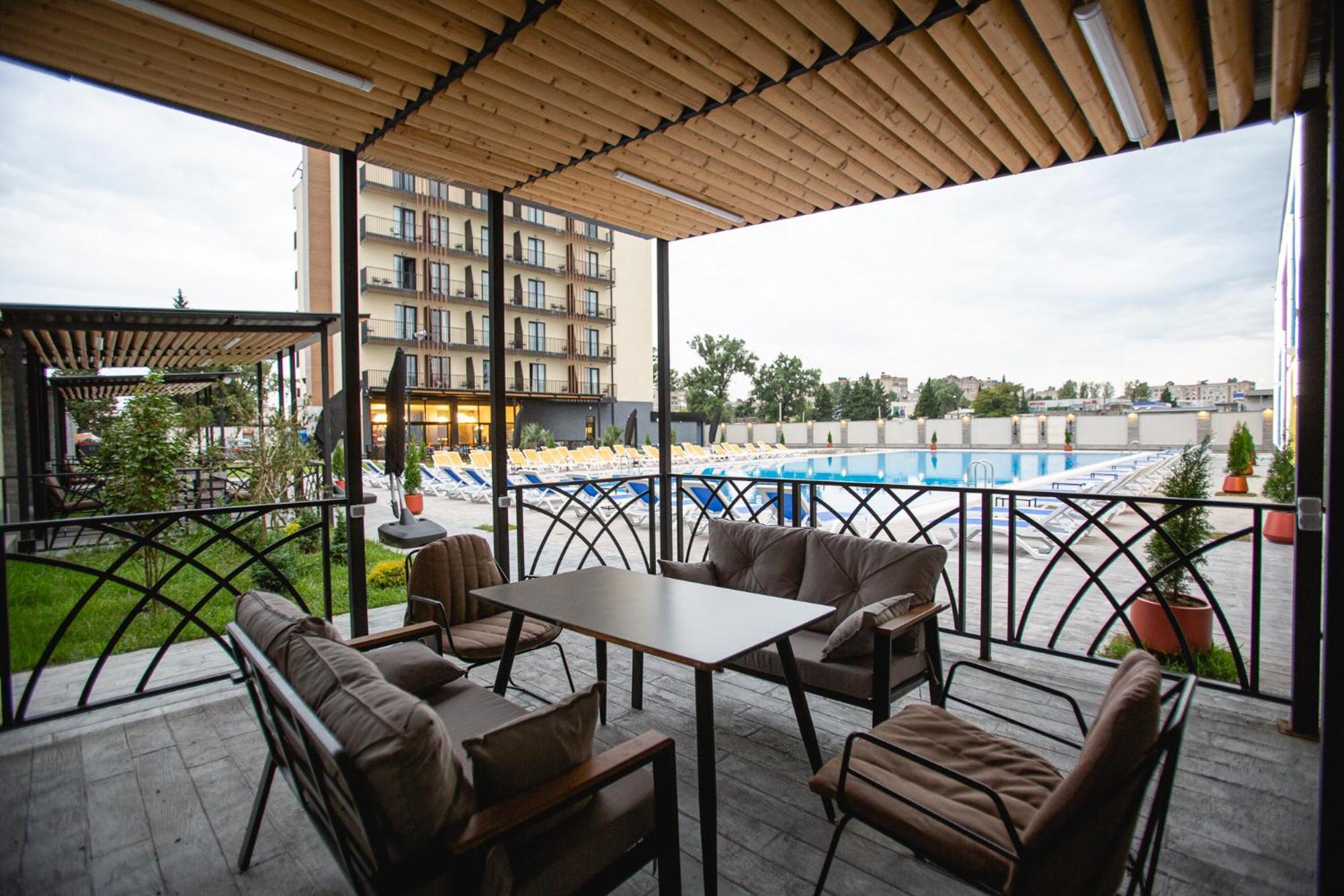 West Inn Georgia Кутаиси Экстерьер фото